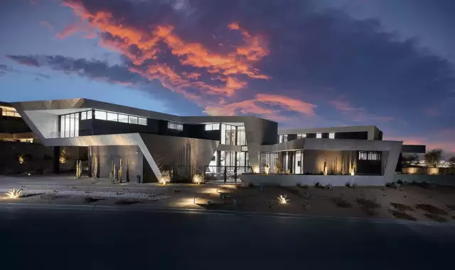 $17 Million Modern Nevada Home With 2 Infinity Pools (PHOTOS)
