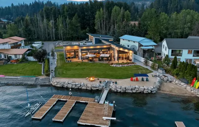Contemporary Riverfront Home In Sandpoint, Idaho (PHOTOS)