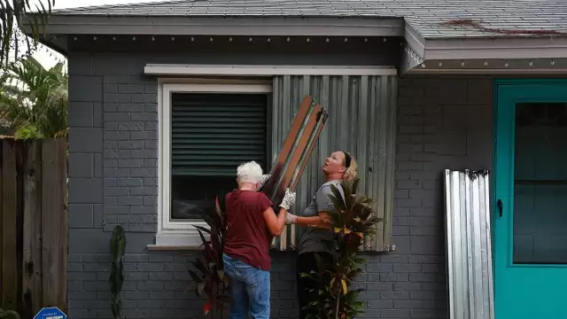 As Hurricane Ian Nears Florida, More Than a Million Homes Lie in Its Dangerous Path