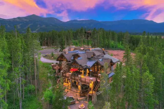 $11 Million Mountaintop Colorado Home (PHOTOS)