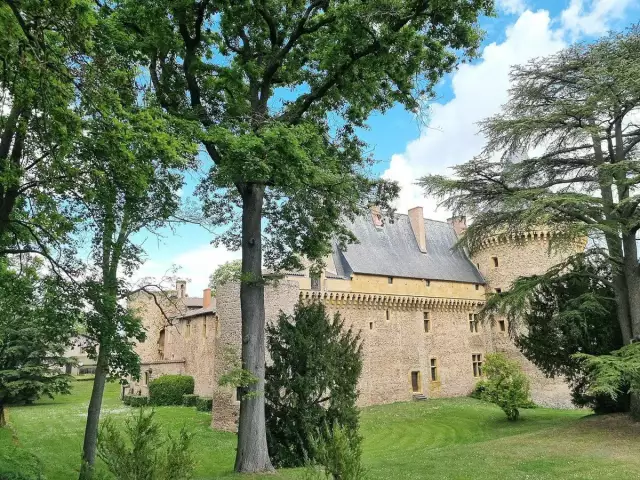 Intact $2-Million Renaissance Chateau Comes With French Benefits