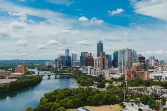 Moving to Austin? Capture Your New City With These Picture-Perfect Photo Spots
