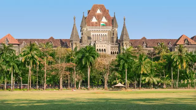 Bombay HC Raps BMC on ‘Keep a Distance from Builders’.