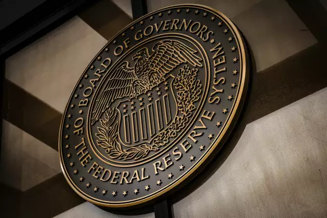 Fed leaders pledge tough fight to keep inflation credibility