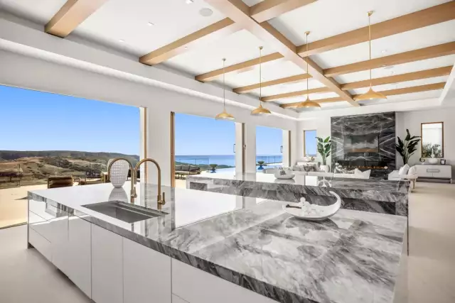 Life of Luxury | The Multifaceted Mystique of Crystal Cove - Sotheby´s International Realty | Blog
