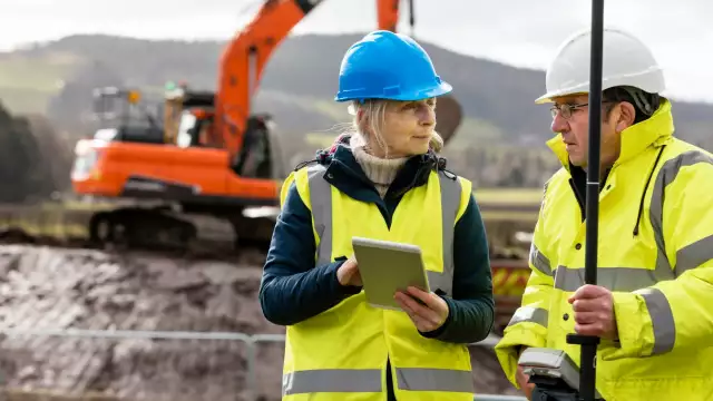 Guide to Construction Equipment Management: Everything You Need to Know