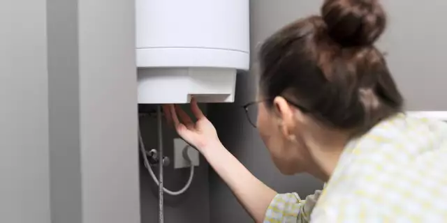 How Long Does it Take to Install a Water Heater? (May 2022)