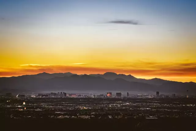 4 Cities Near Las Vegas to Buy or Rent in this Year