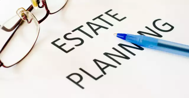 Estate Planning Lawyer: How to Choose the Right One