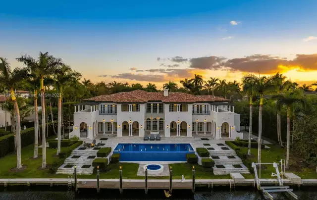 $31 Million Waterfront Home In Coral Gables (PHOTOS)