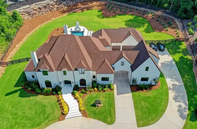 $5 Million Brick Home In Buford, Georgia (PHOTOS)
