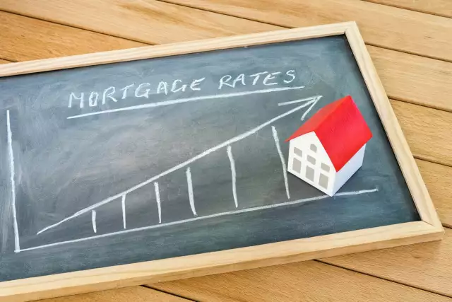 Fixed mortgage rates back on the rise - Mortgage Rates & Mortgage Broker News in Canada
