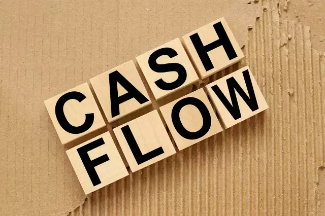 What Is a Cash Flow Calculator for Real Estate Investors?