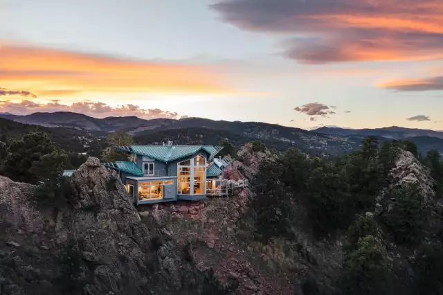Mountain Home Above Boulder, Colorado, Earns Its Wings As A Modern Masterpiece