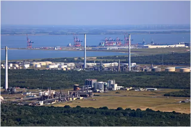 Germany Pushes Construction of $69M LNG Import Terminal, Its First