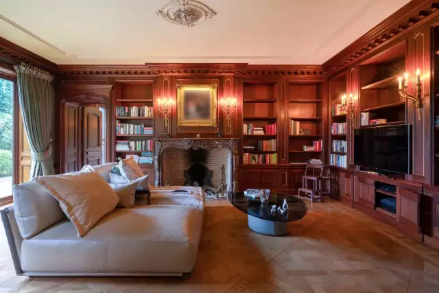 Video of the Week: Timeless Charming Villa in Amsterdam, North Holland - Sotheby´s International Re...