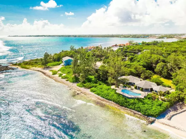 Grand Cayman Beachfront Estate Offers Ocean Views And Room To Expand