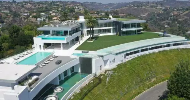 The sale of L.A.’s biggest mansion to Fashion Nova owner is approved