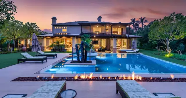 Rams star Aaron Donald is selling his Calabasas mansion