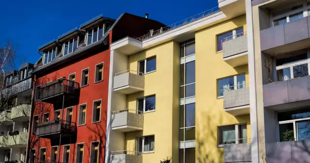 Construction of a residential building in Berlin to yield 10% p.a. with moderate risks