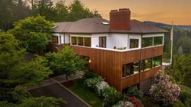 Rare Richard Neutra-Designed Home in Oregon Available for $3.75M