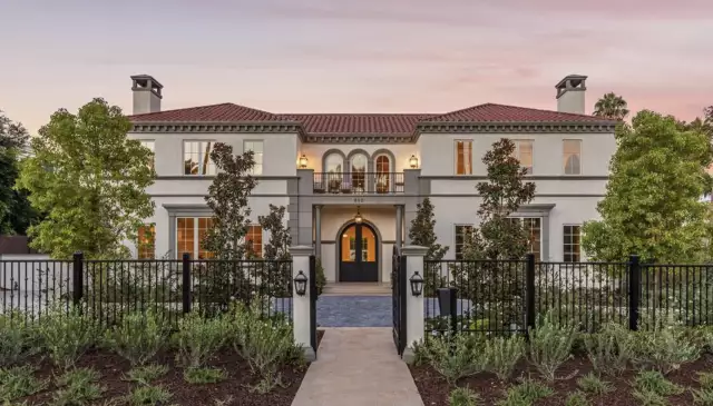 $35 Million Beverly Hills New Build (PHOTOS) - Homes of the Rich