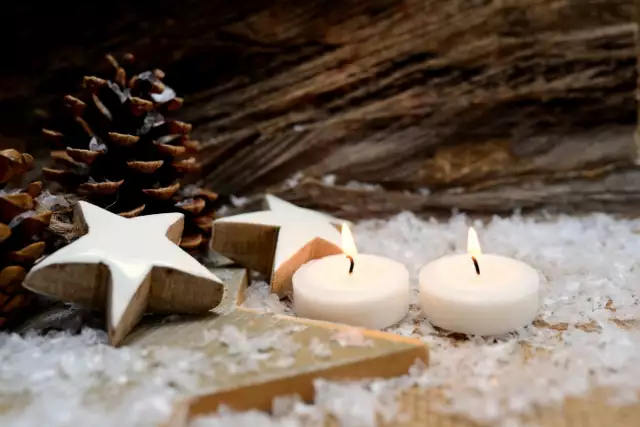 20 “Scentsational” Ways to Make Your Home Smell Like the Holidays