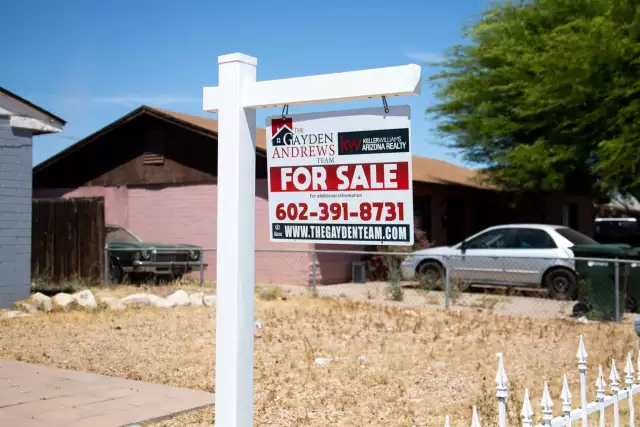 U.S. homebuyers are getting discouraged by rising rates and prices