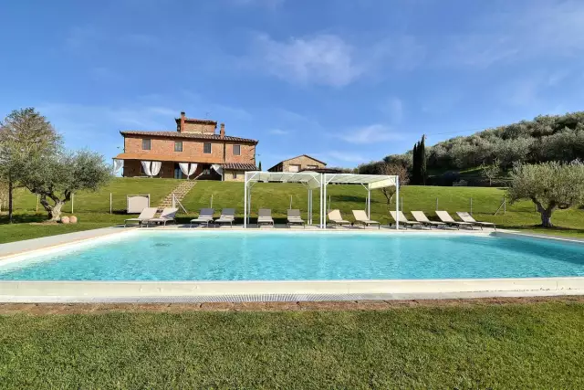 Tuscan Villa Takes In The Panorama Of The Italian Countryside