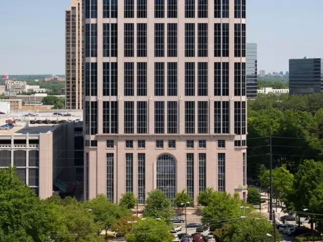 Regions Bank Stays Put in Atlanta with 100KSF Lease Renewal