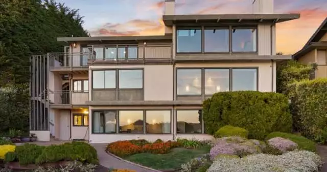 Betty White’s Carmel beach house seeks $7.95 million