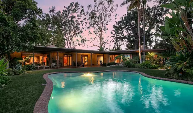 A $9.8 Million Midcentury Compound Hits the Market in Pasadena