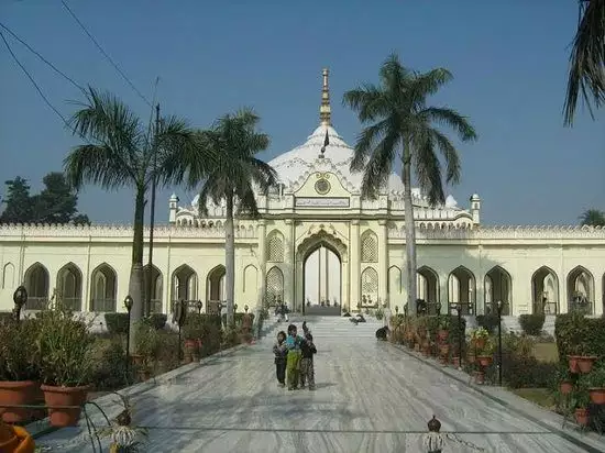 Monday Flashback Story – Shahnajaf Imambara Lucknow : Marvellous piece of Awadh Sustainable Architecture