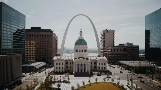 9 Most Affordable St. Louis Suburbs to Live In
