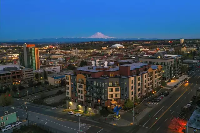 Is Tacoma a Good Place to Live? 10 Pros and Cons to Consider
