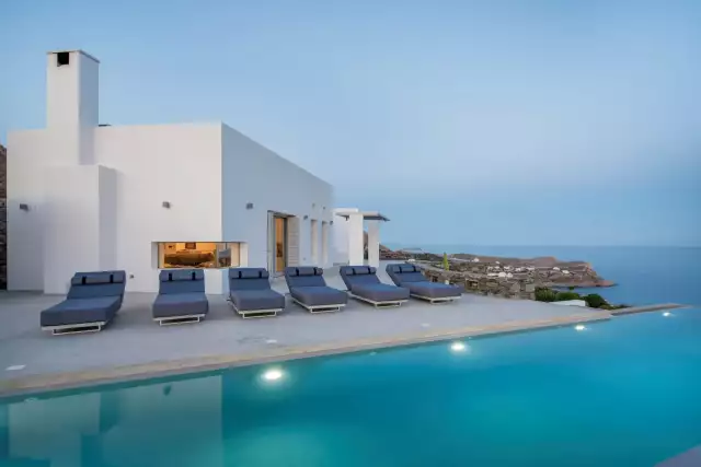 5 Perfect Poolside Patios for Your Next Summer Party - Sotheby´s International Realty | Blog