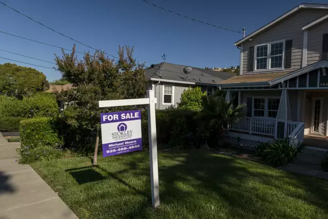 Fed's rate hikes are tanking the mortgage market