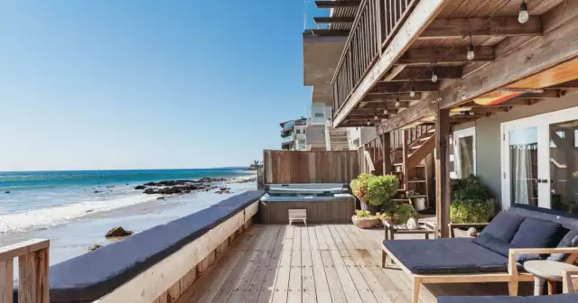 Finneas O’Connell sells a coastal cottage in Malibu for $5.66 million