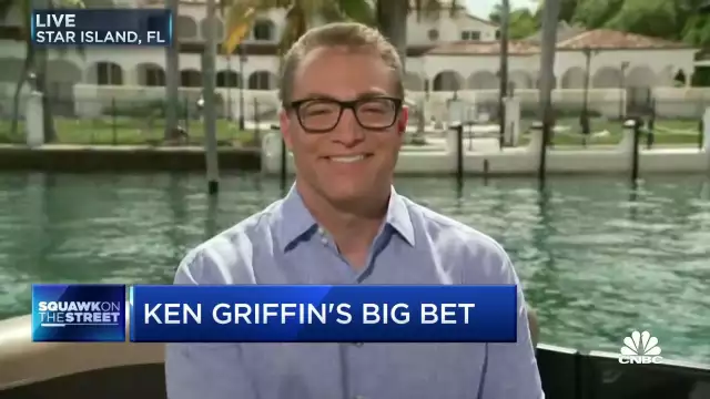 Ken Griffin makes big bet on Miami after buying $75 million mansion on Star Island