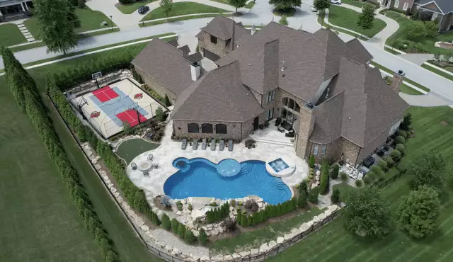 $3.9 Million Brick & Stone Home In Kentucky (PHOTOS)