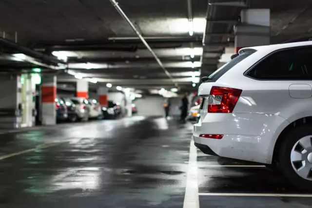 How to Calculate the Parking Demand for Commercial Buildings?
