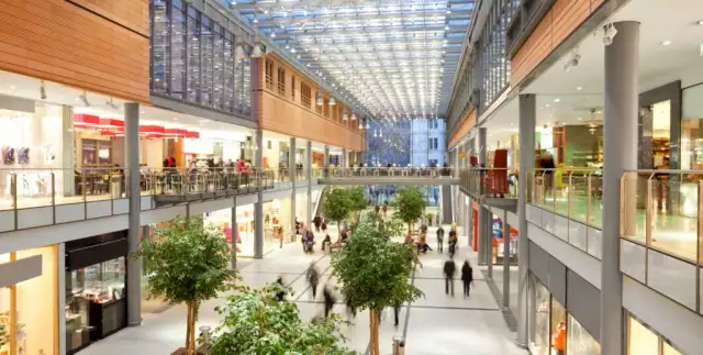 Retail Investing Is Making Its Return—What It Means for CRE in 2024