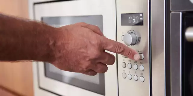Can You Microwave Plastic? Read before doing