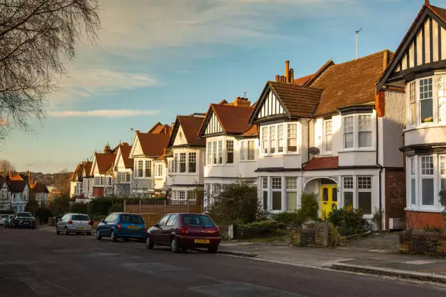 House price rises slow to December 2019 levels, says Zoopla