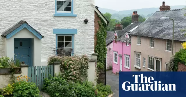 UK house prices rise at fastest rate since January 2023