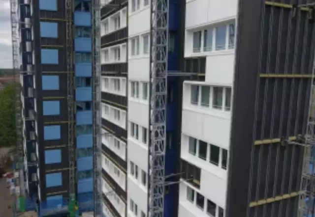 Mast climbers can spare residents “scaffold shroud” during recladding work