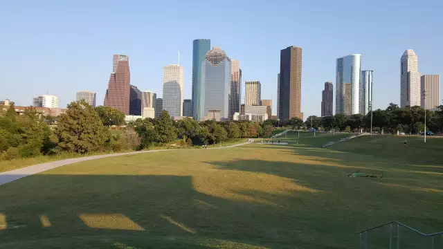 Best Time to Sell a House in Houston (Fall 2022)