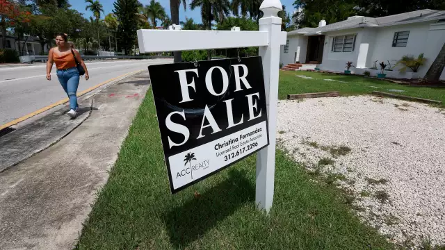 Homebuyers are canceling deals at the highest rate since the start of the pandemic