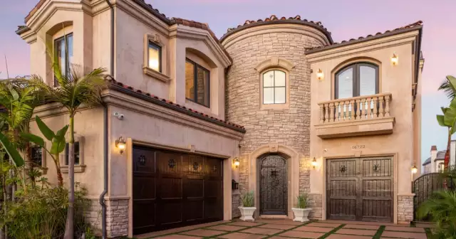 Fighter Tito Ortiz lists Huntington Beach house after break-in