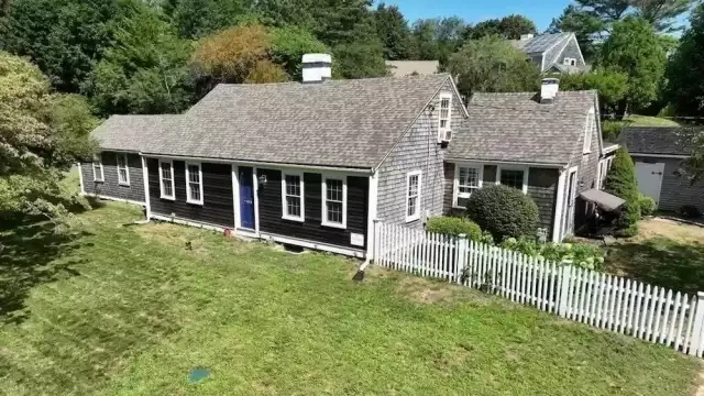 Built in 1650, a Charming Cape Cod House in Massachusetts Is the Week’s Oldest Home
